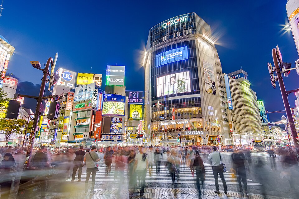 東京・渋谷のスクランブル交差点