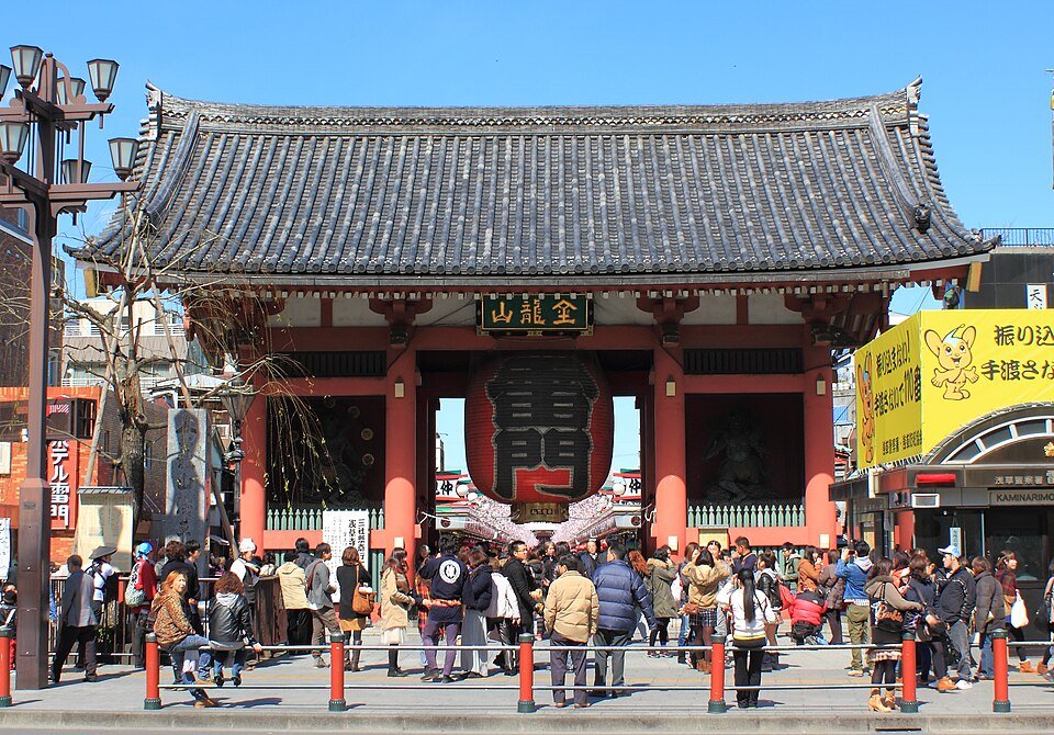 東京・浅草の浅草寺雷門