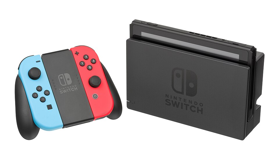 Nintendo Switch の本体とドック