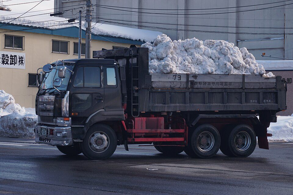 青森市の排雪作業