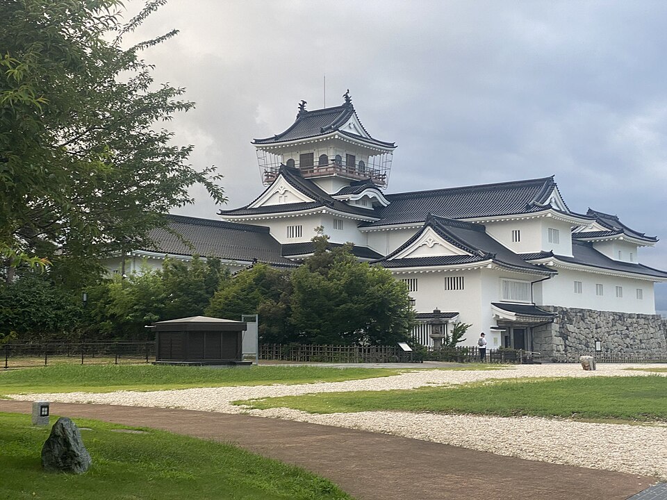 富山市の富山城