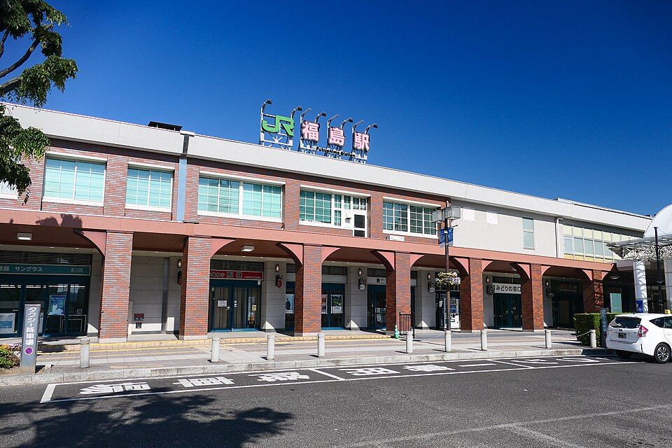 JR福島駅東口
